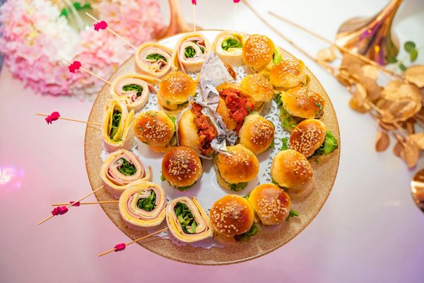 Attrezzatura per Un'Esperienza Gourmet!